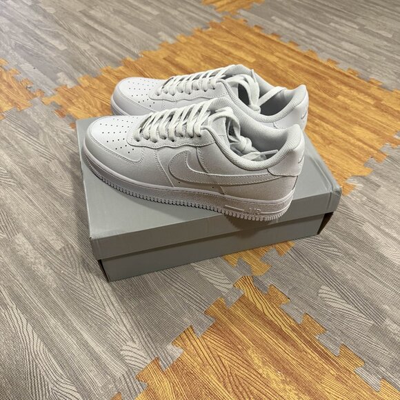 all-white Nike Air Force 1s - Picture 1 of 4